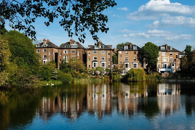 Hidden Corners of London Offering Peace Away from the Crowds